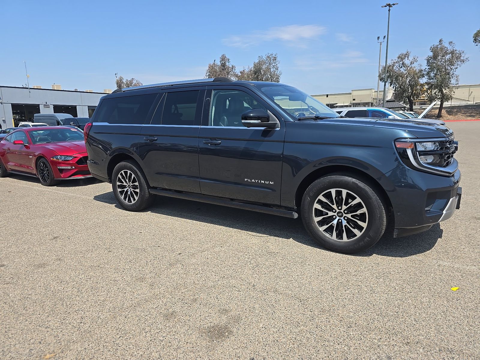FORD EXPEDITION MAX - 4