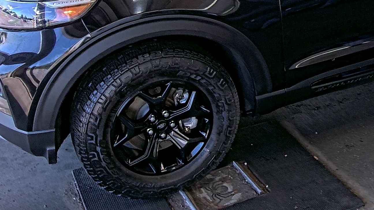 FORD EXPLORER - 8
