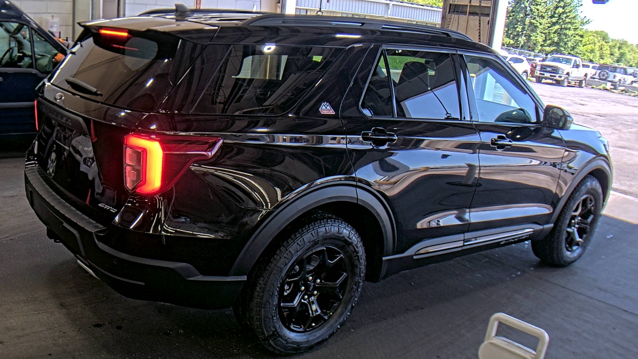 FORD EXPLORER - 5