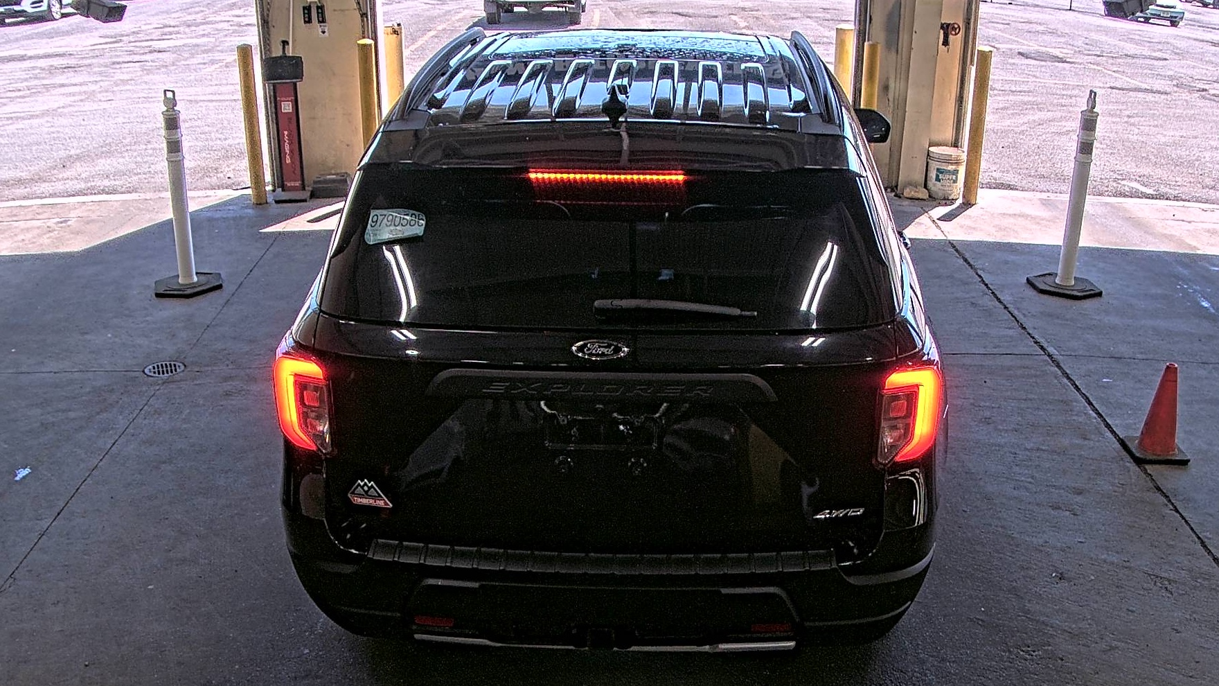 FORD EXPLORER - 6