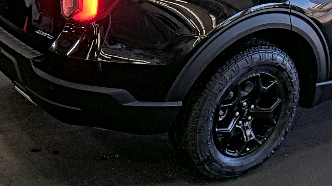 FORD EXPLORER - 10