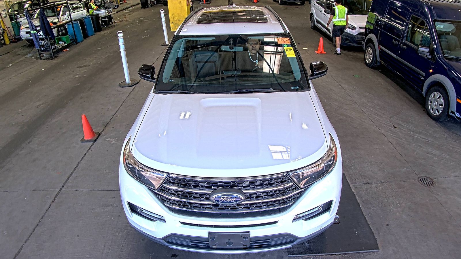 FORD EXPLORER - 3