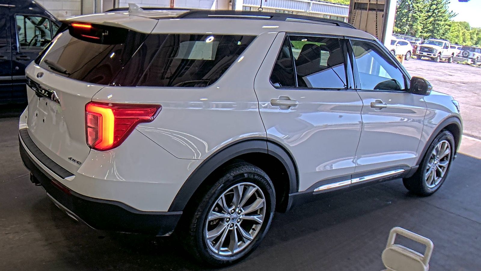 FORD EXPLORER - 5