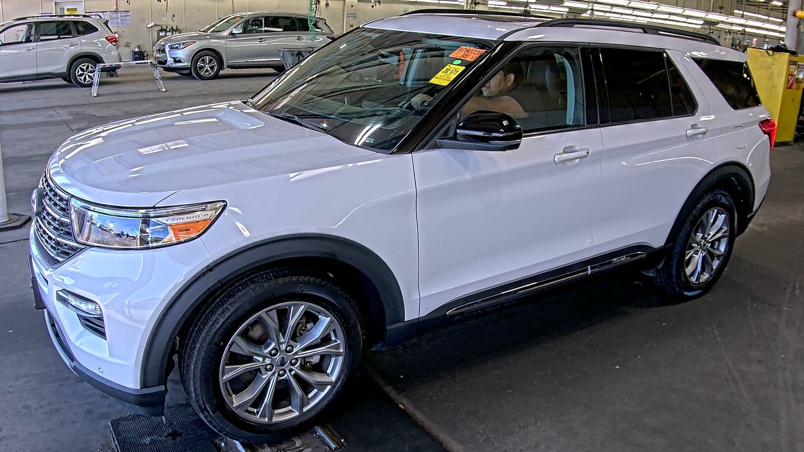 FORD EXPLORER - 1