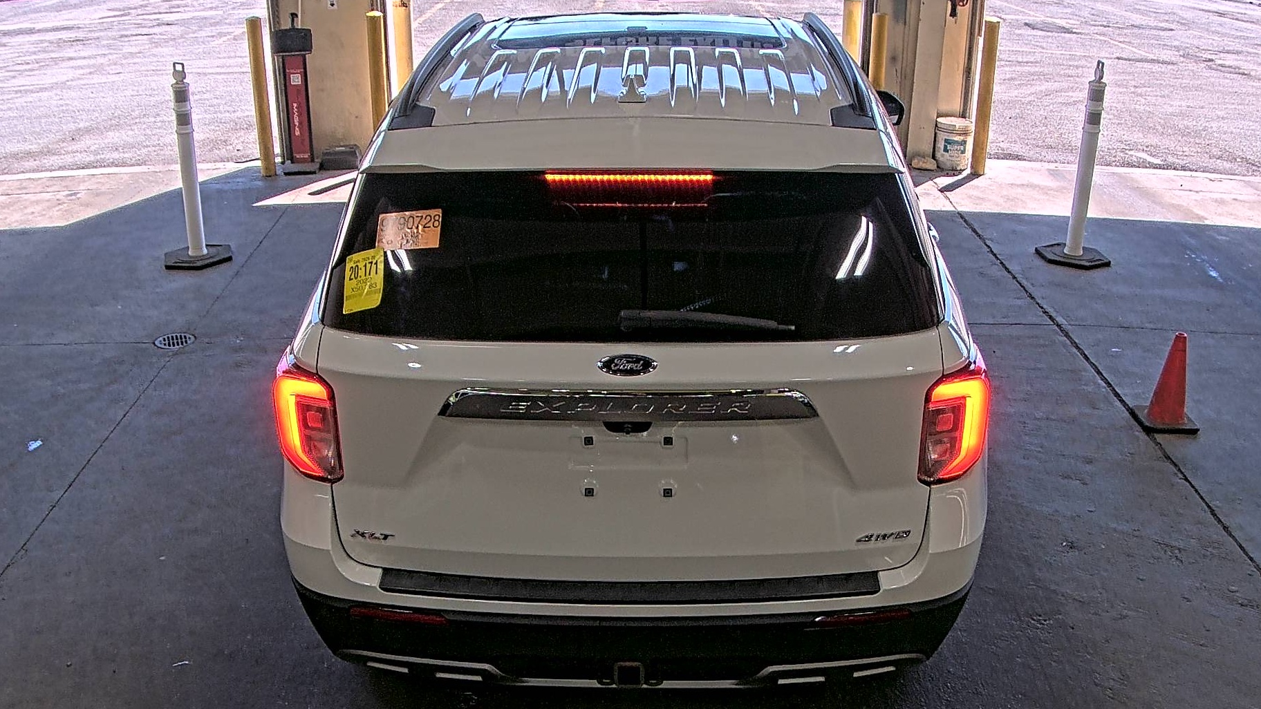 FORD EXPLORER - 6