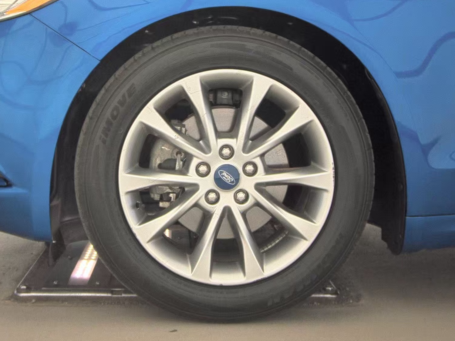 FORD FUSION - 10