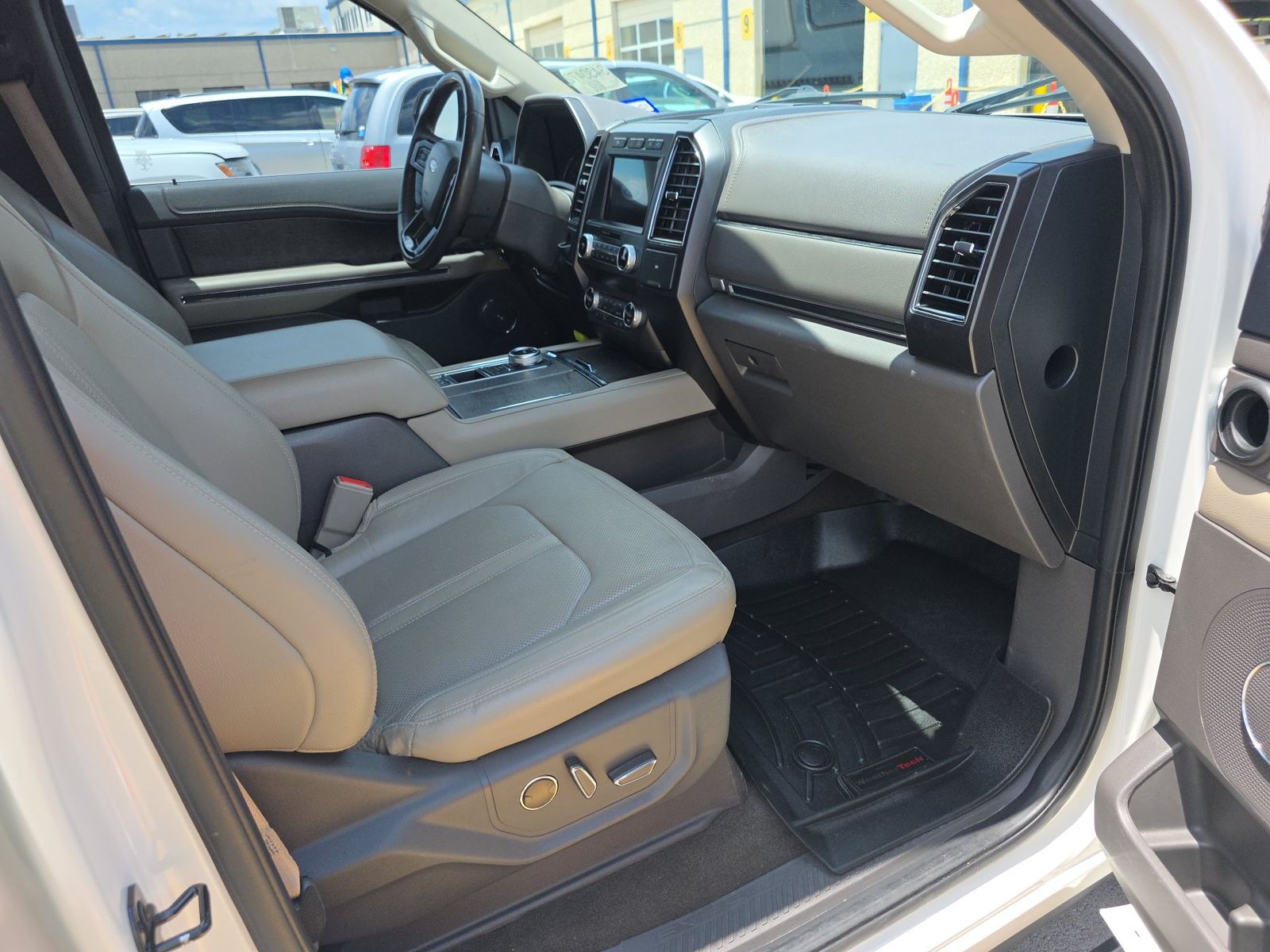 FORD EXPEDITION MAX - 9