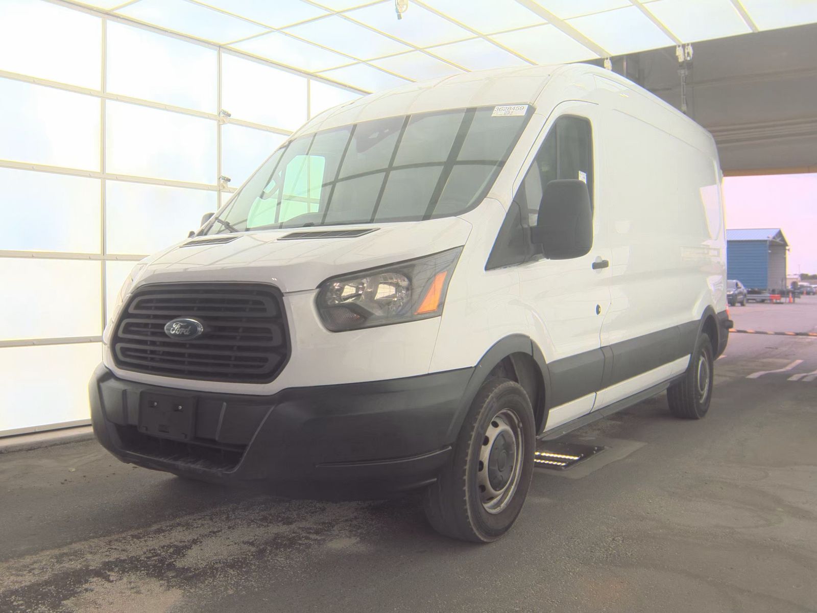 FORD TRANSIT 150 - 1