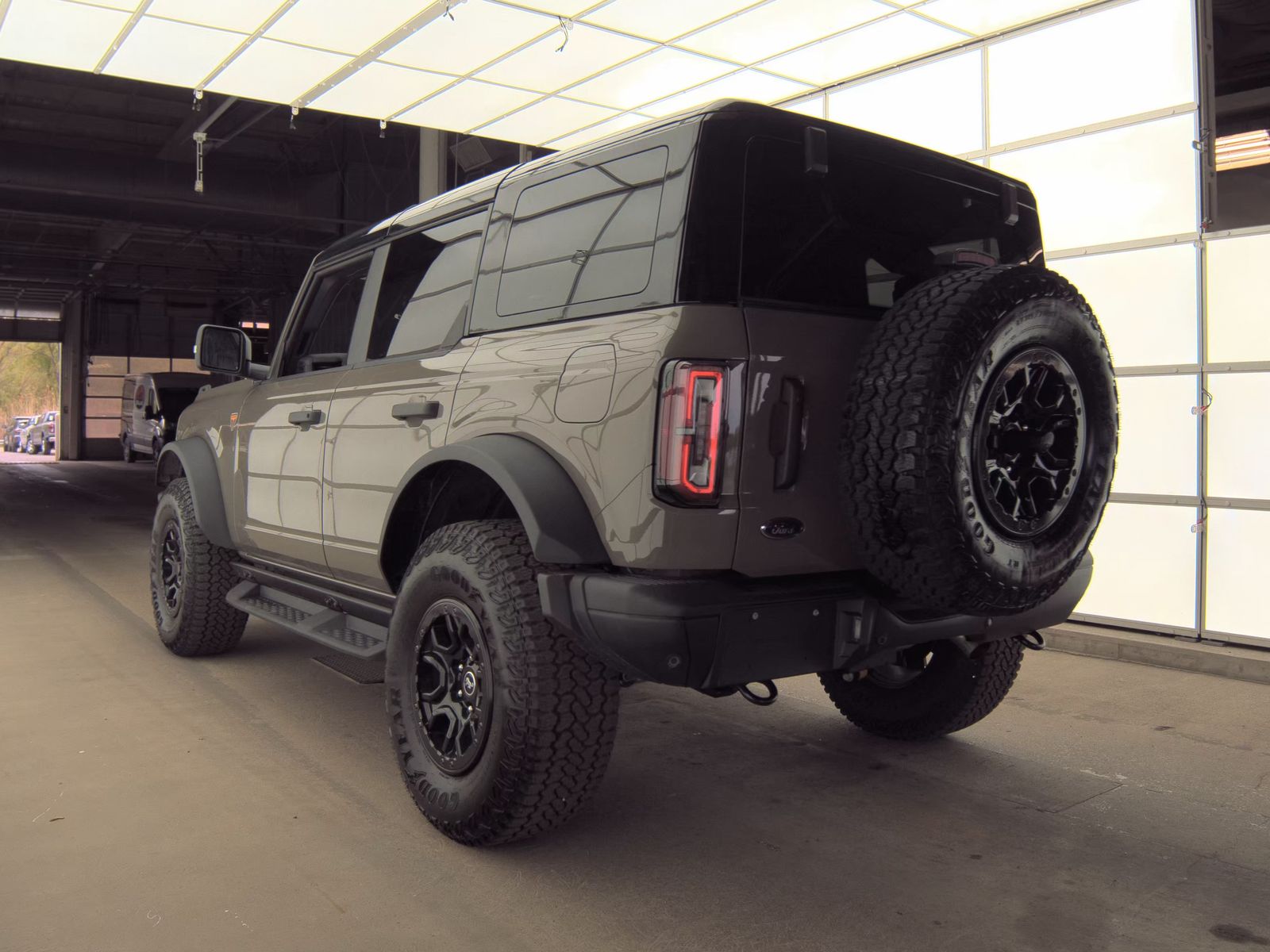 FORD BRONCO - 9