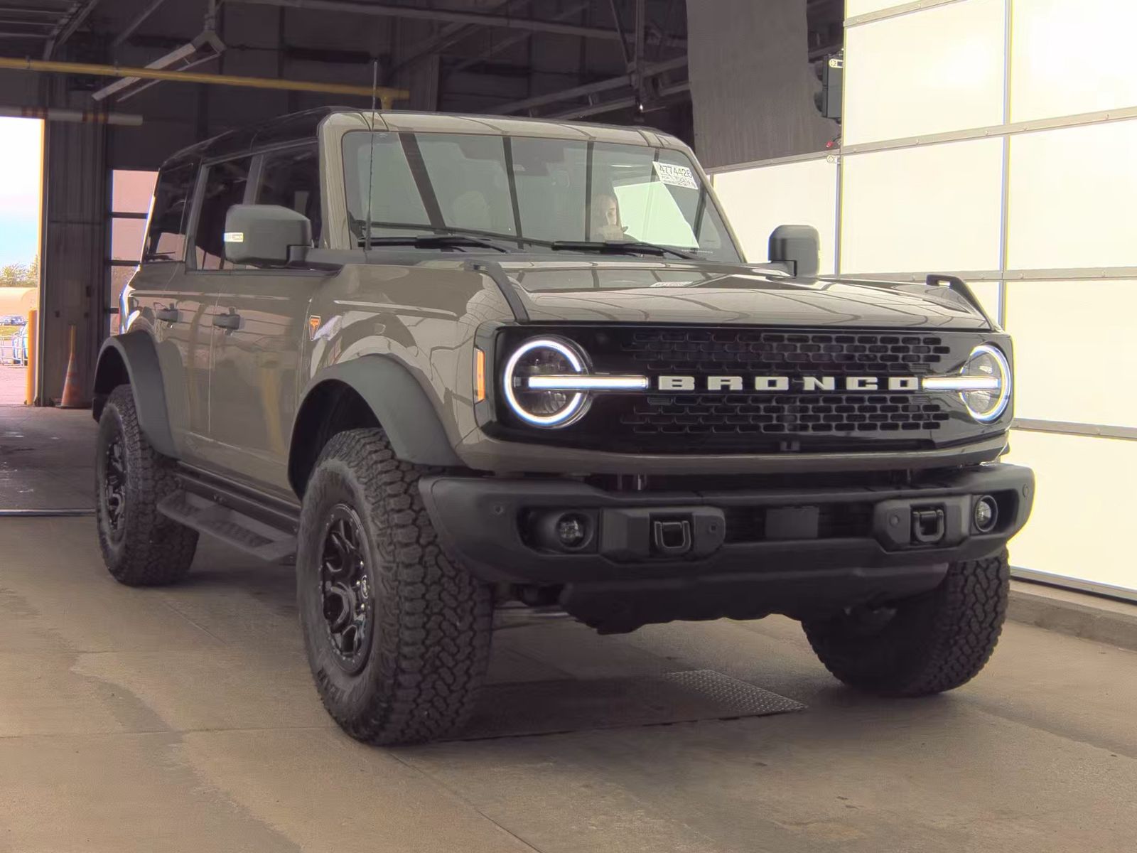 FORD BRONCO - 5