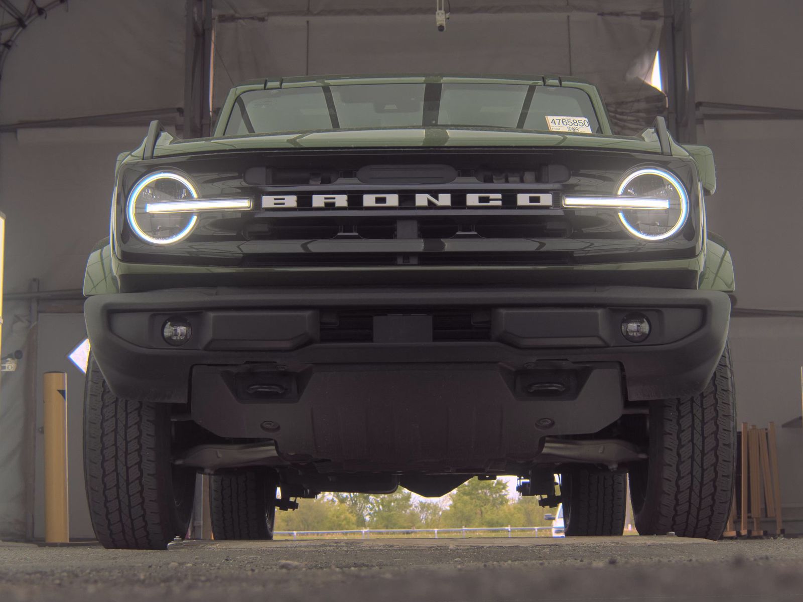 FORD BRONCO - 4