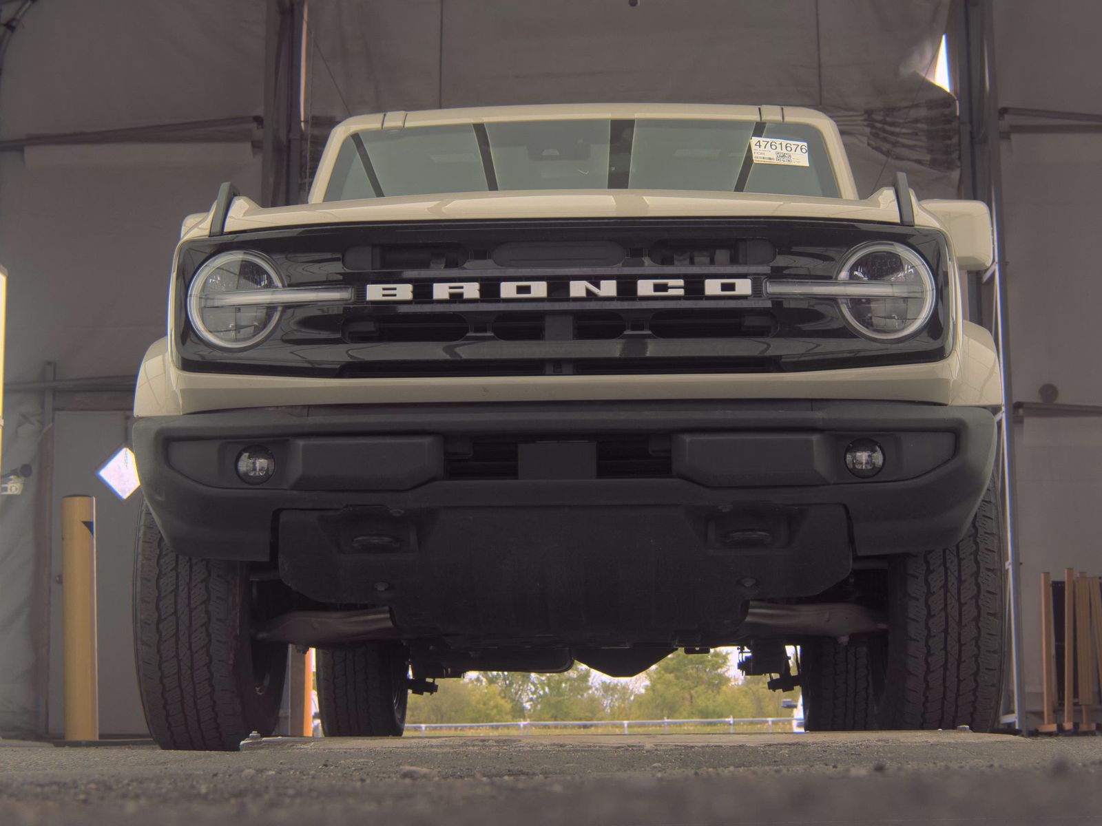 FORD BRONCO - 4