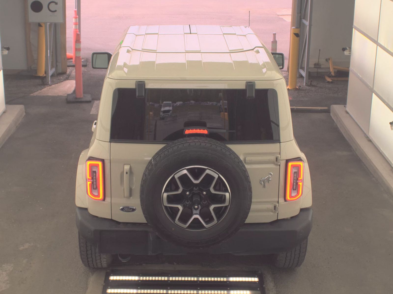 FORD BRONCO - 7