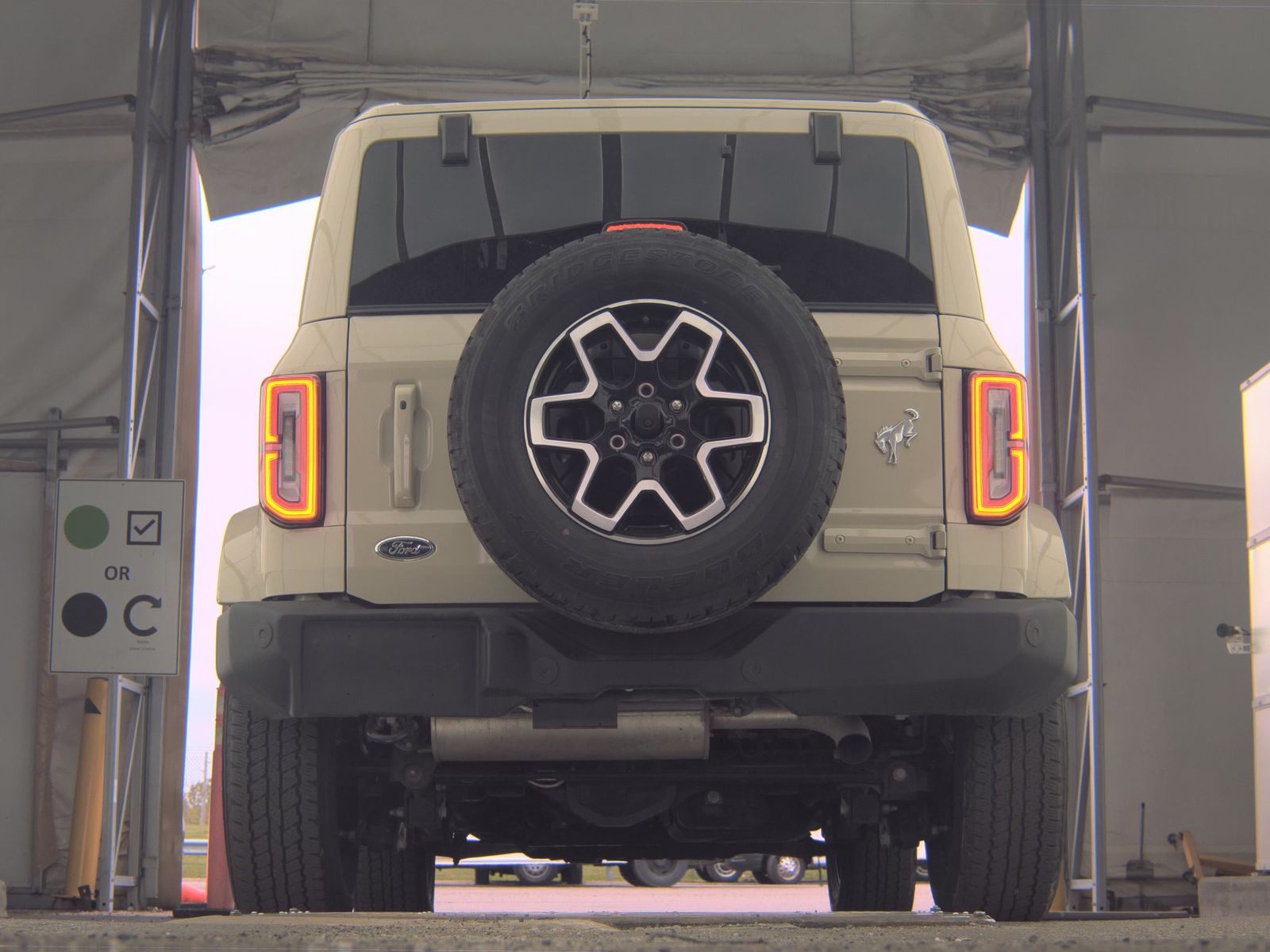 FORD BRONCO - 8
