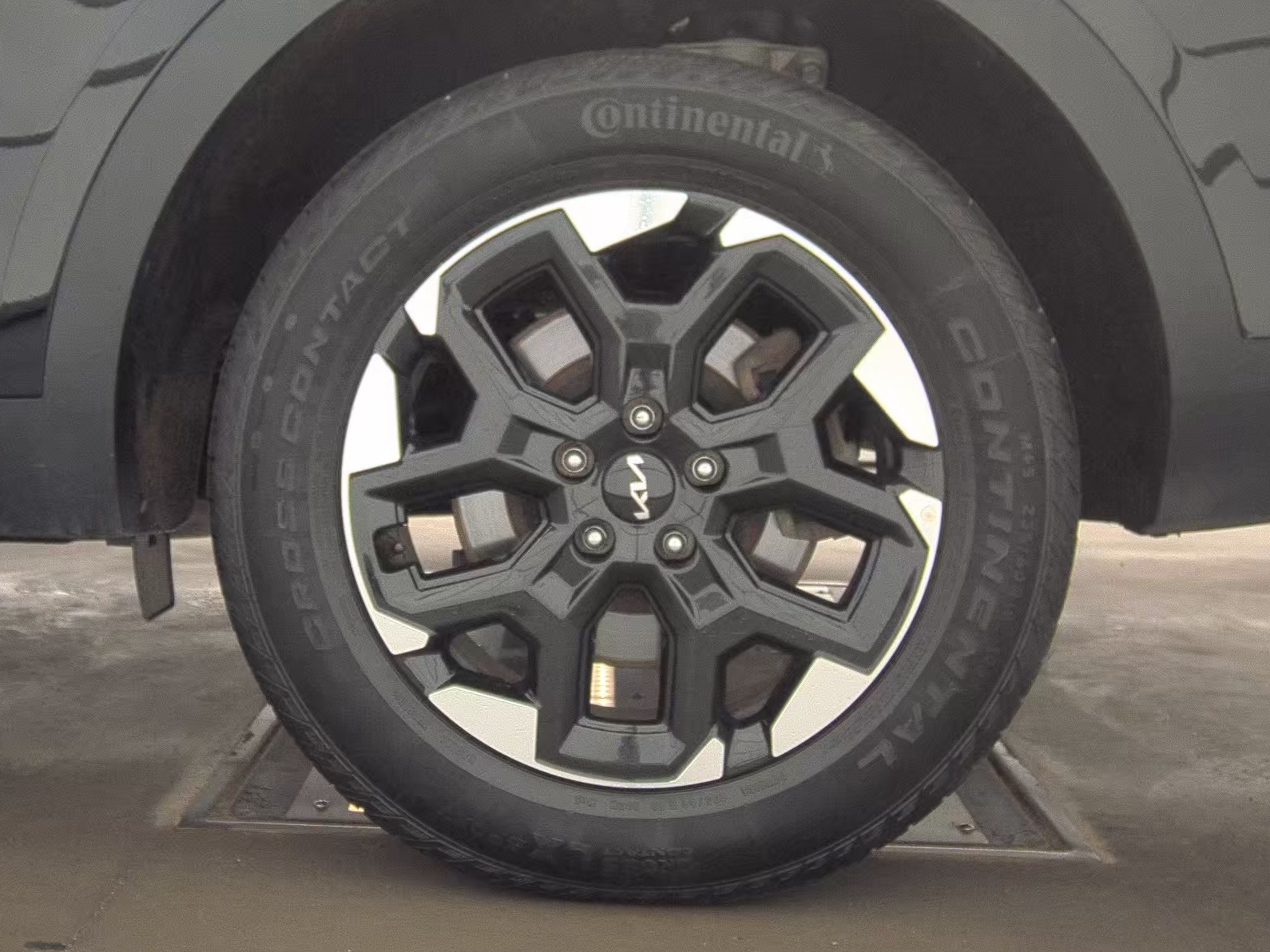 2024 Kia Sorento S AWD