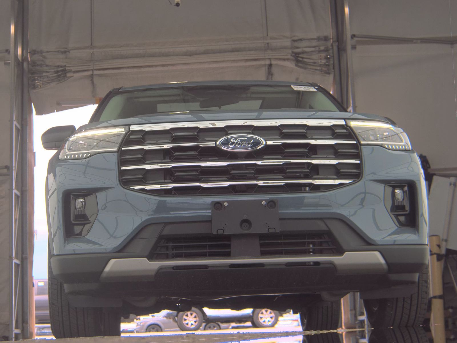 FORD EXPLORER - 4