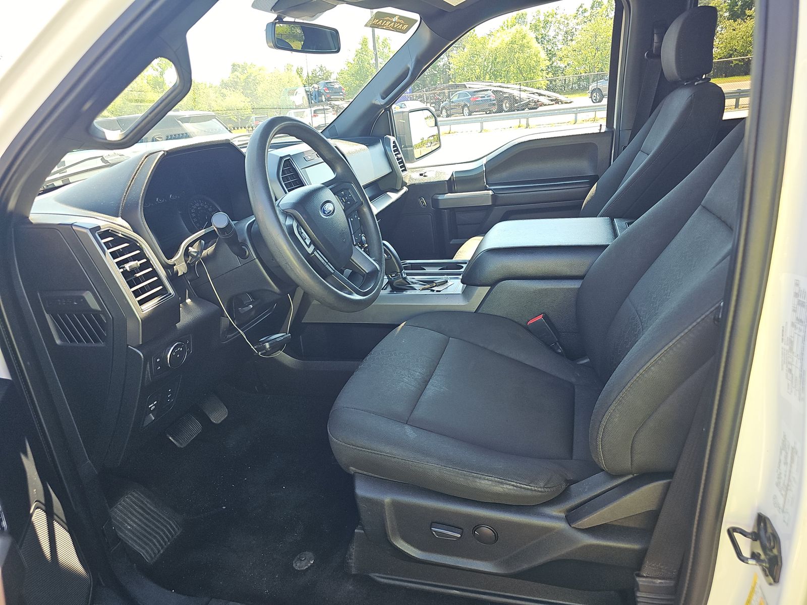 FORD F-150 - 8