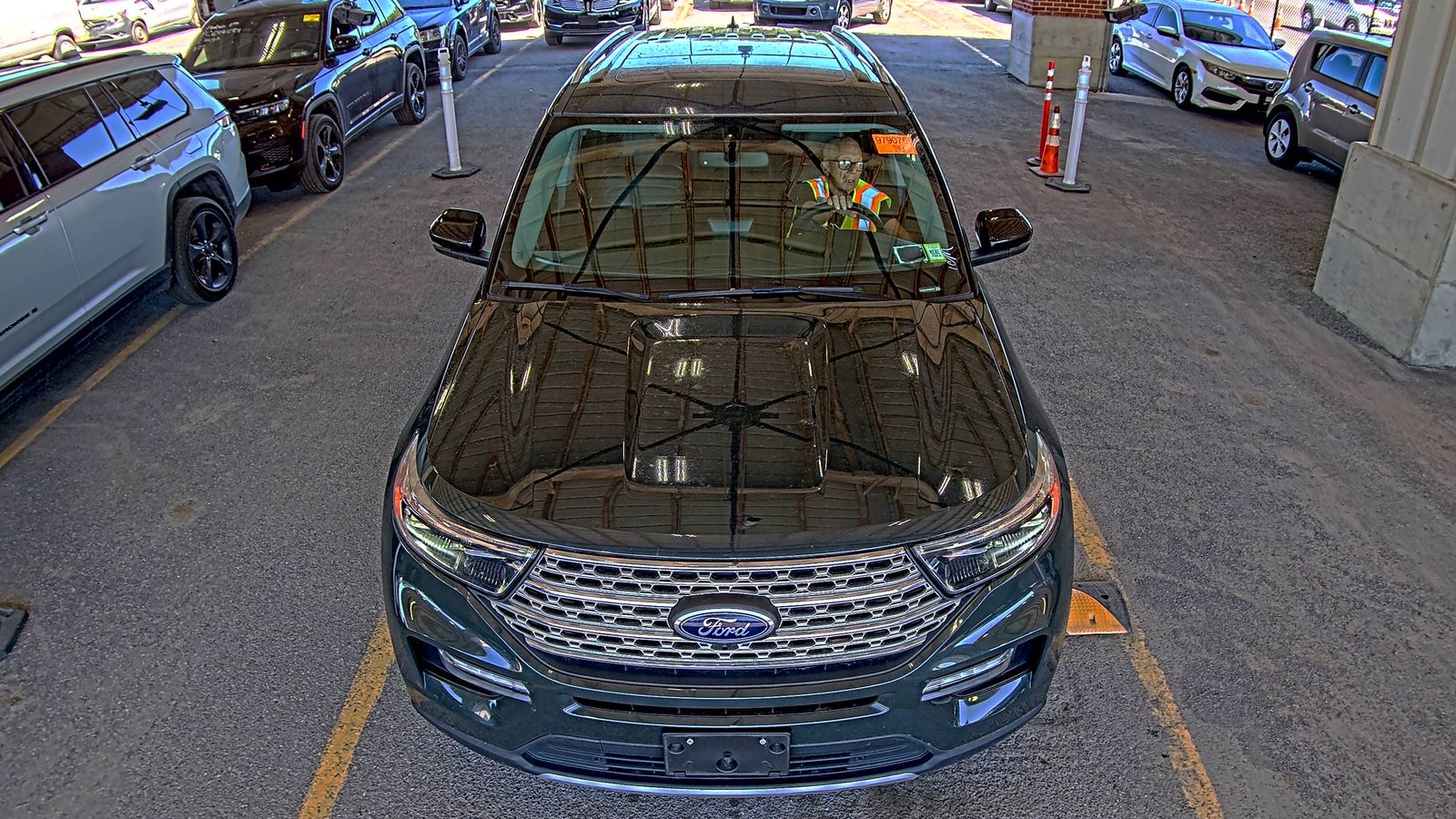 FORD EXPLORER - 3