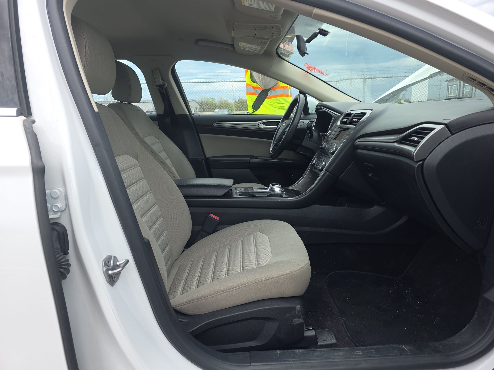 FORD FUSION - 9