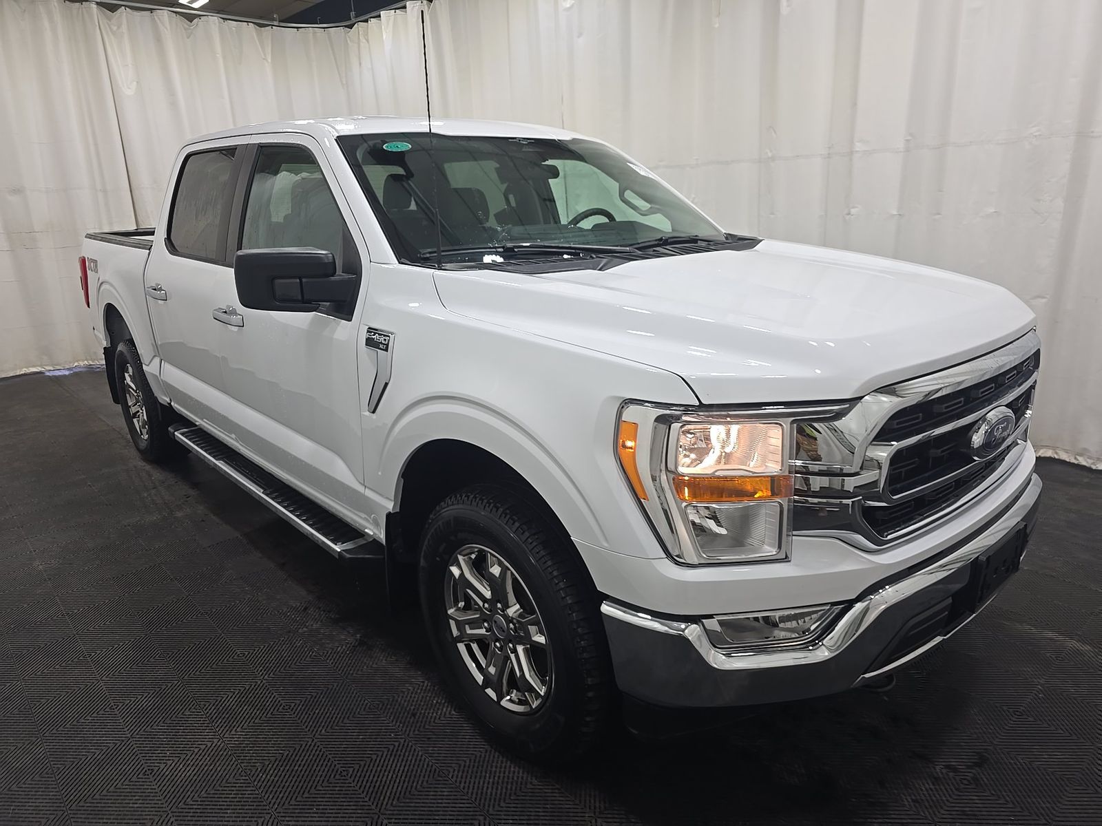 FORD F-150 - 4