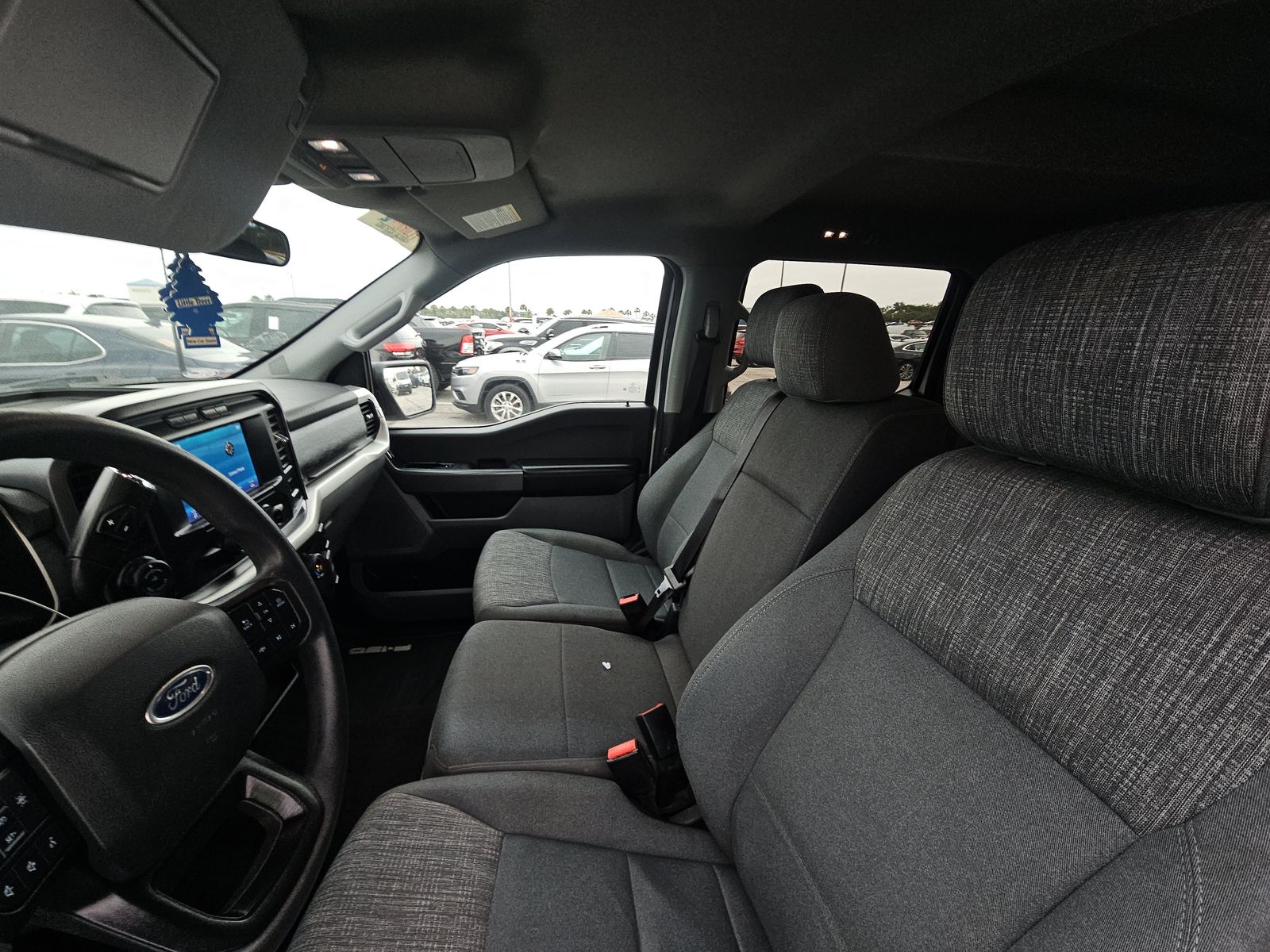 FORD F-150 - 8
