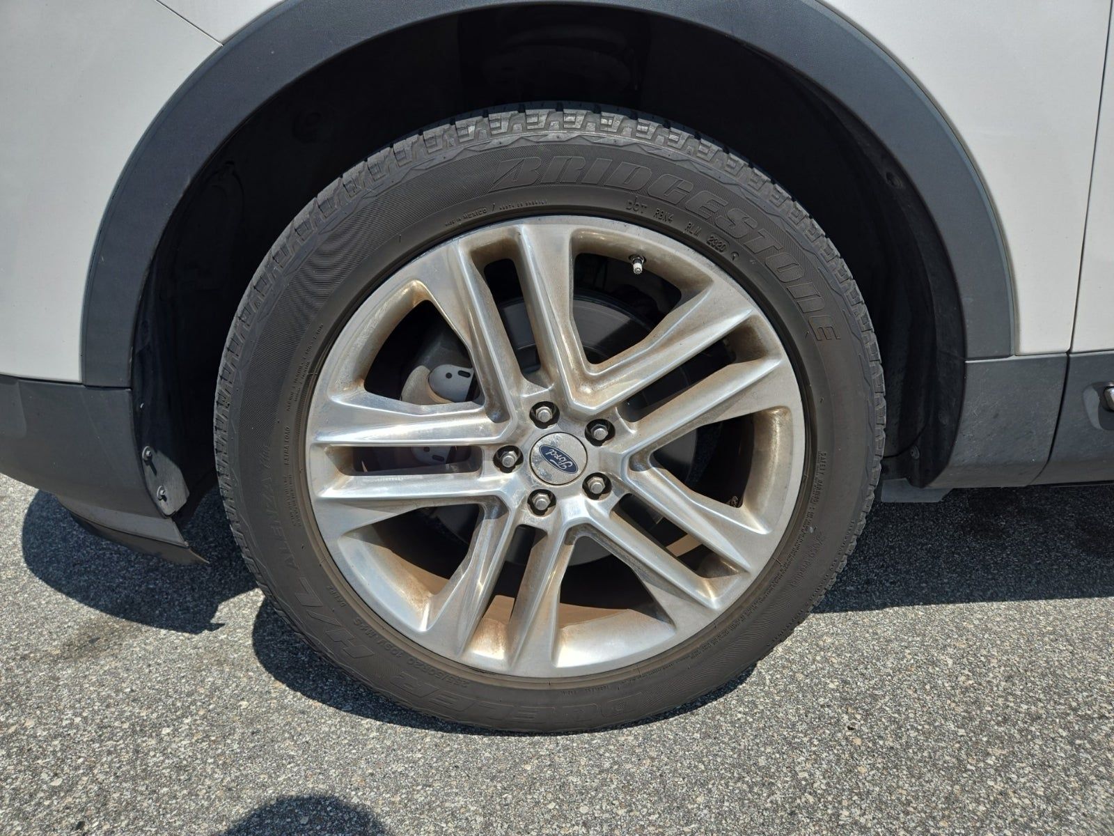 FORD EXPLORER - 3