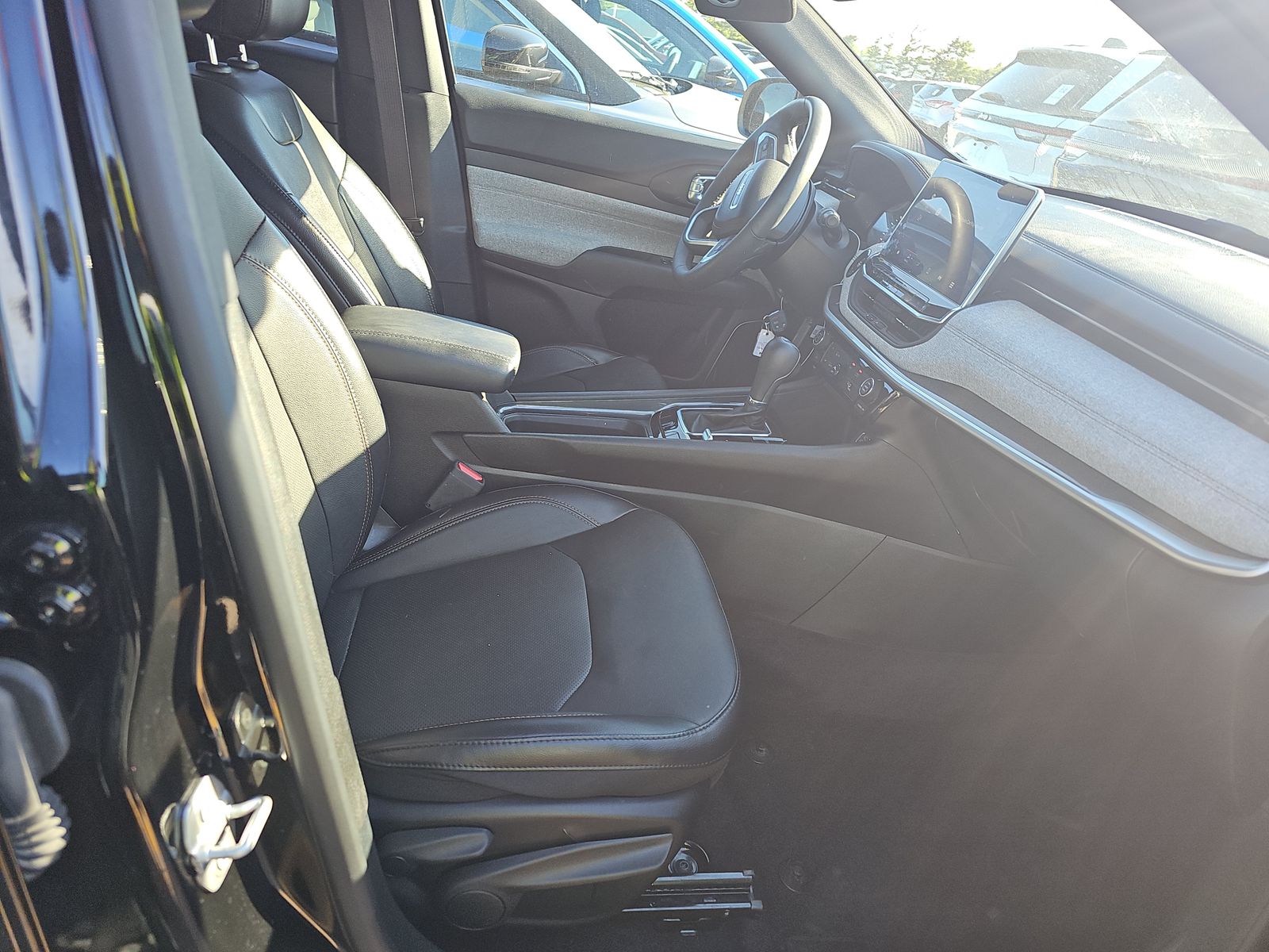 2023 Jeep Compass Latitude Lux AWD