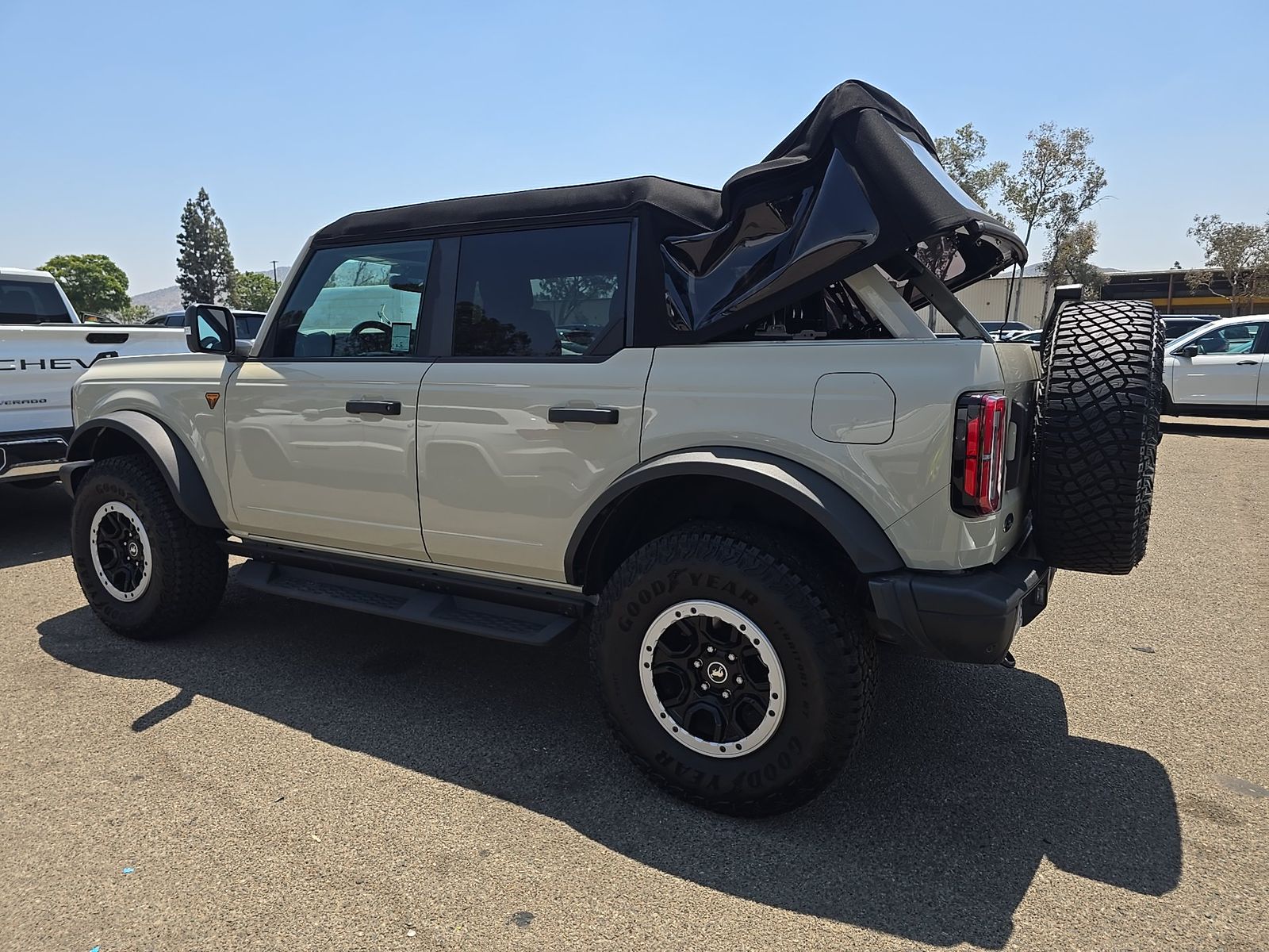 FORD BRONCO - 7