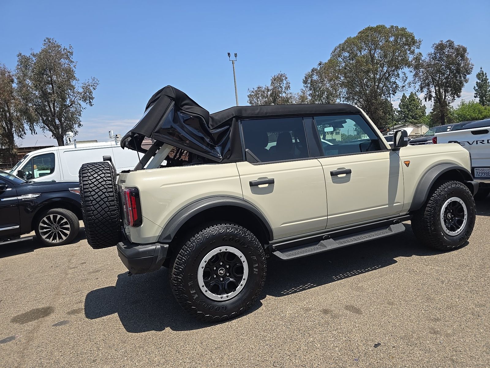 FORD BRONCO - 5