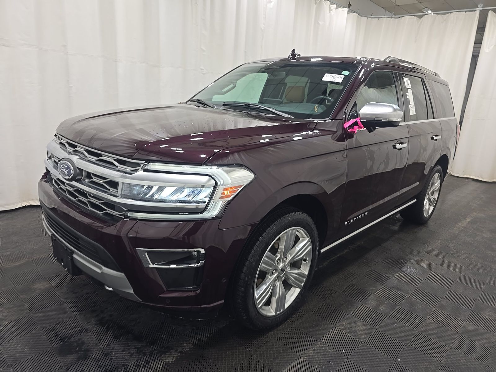 FORD EXPEDITION - 1