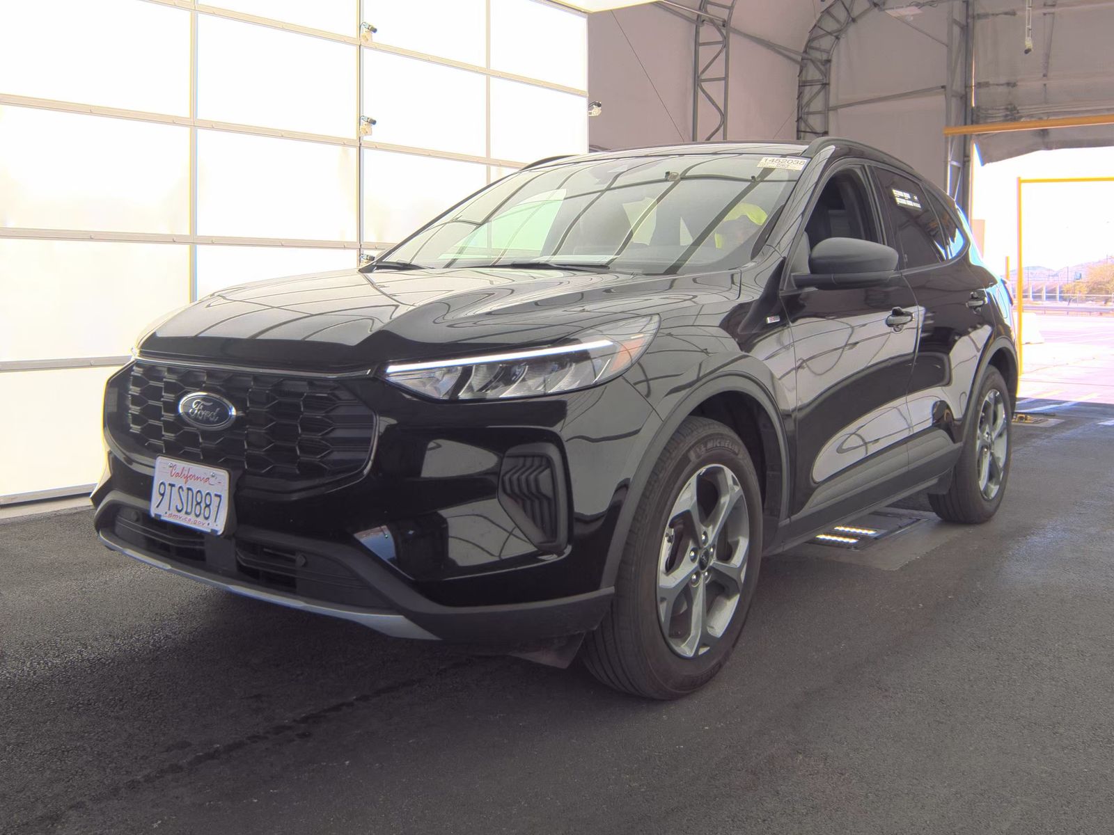 FORD ESCAPE - 1