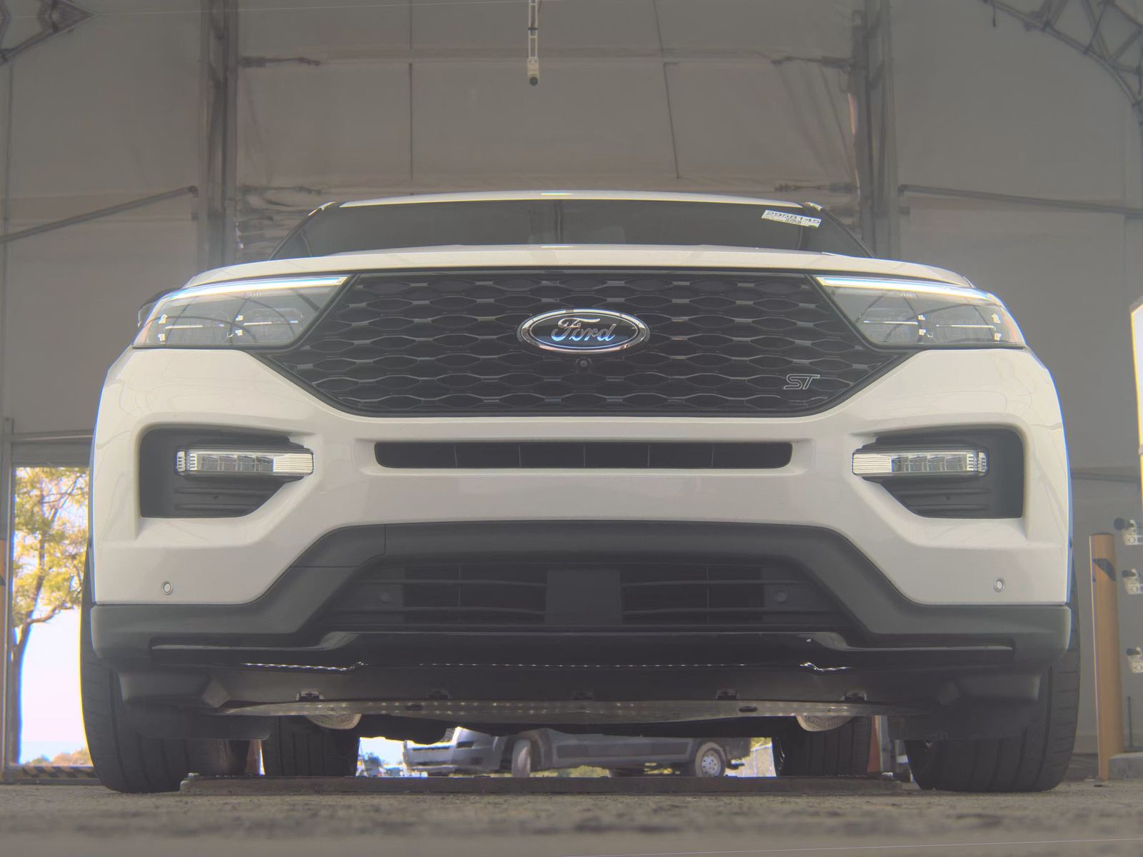 FORD EXPLORER - 4