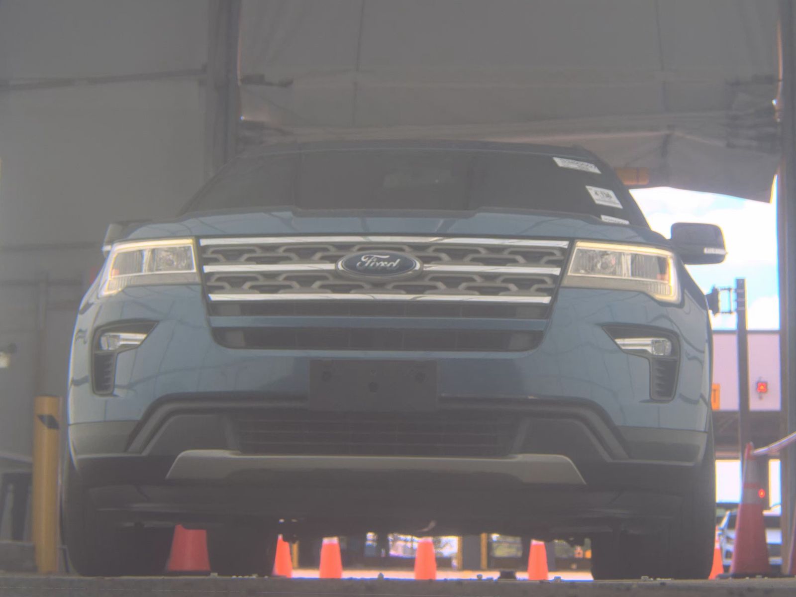 FORD EXPLORER - 4
