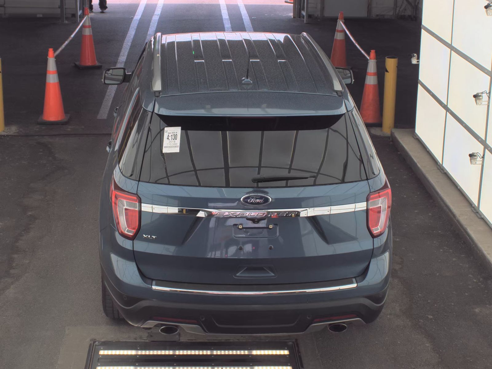 FORD EXPLORER - 7