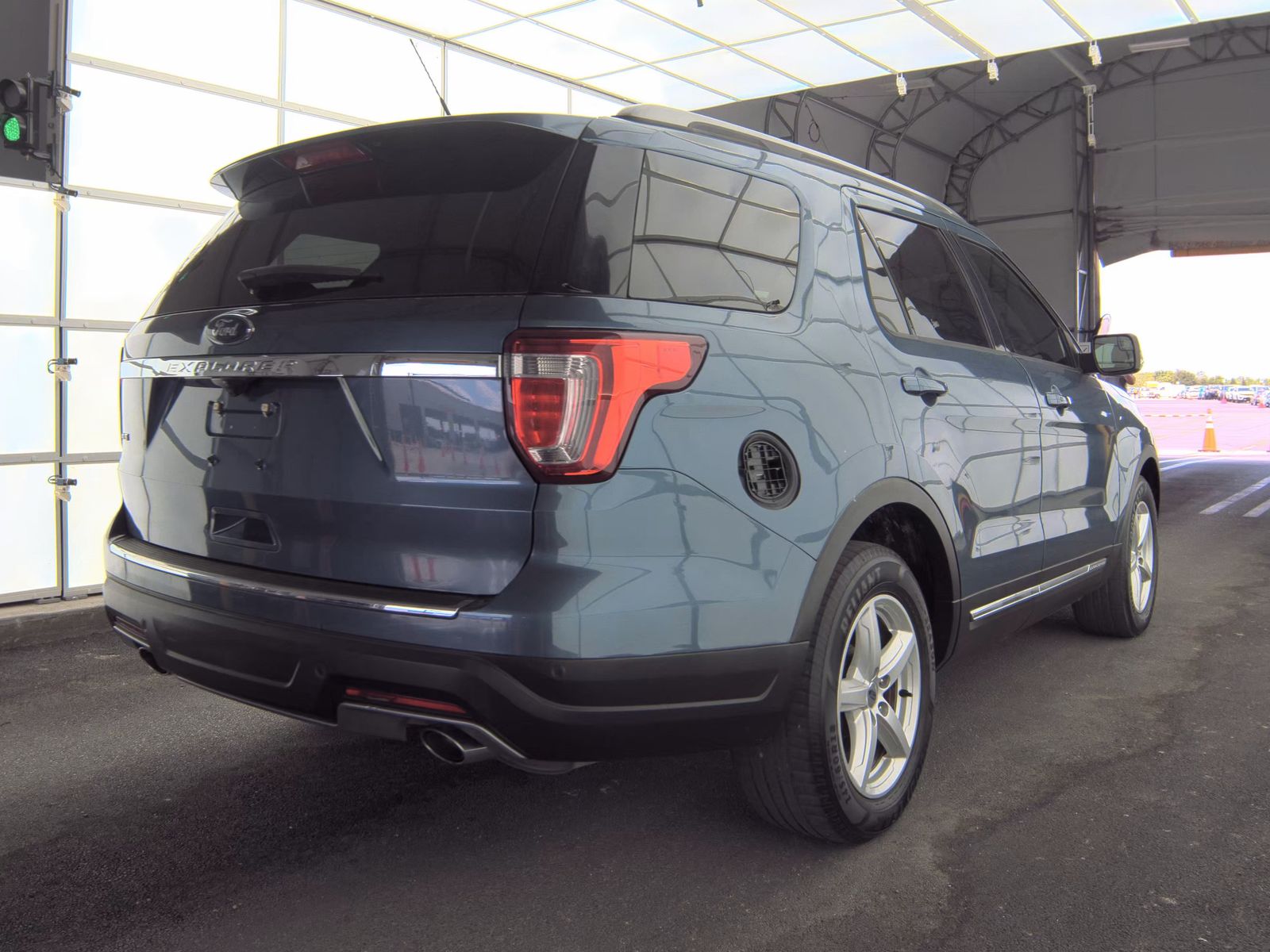 FORD EXPLORER - 6