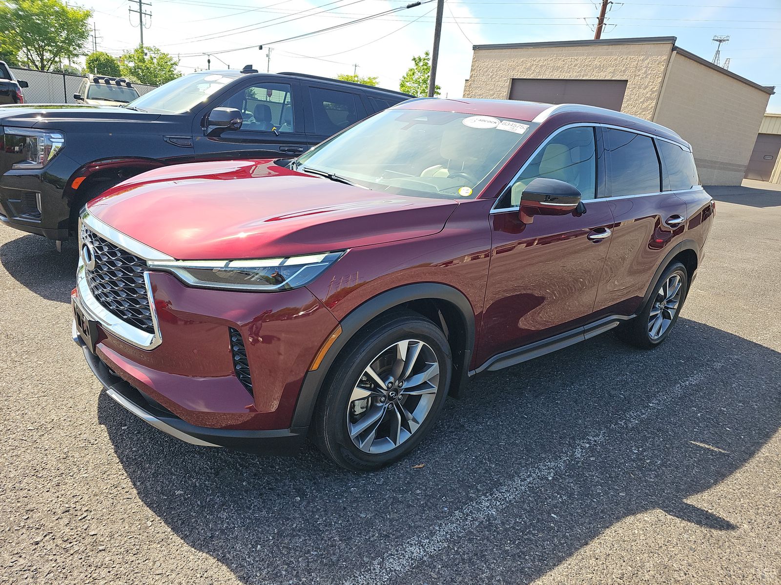 2022 INFINITI QX60 LUXE AWD's photo