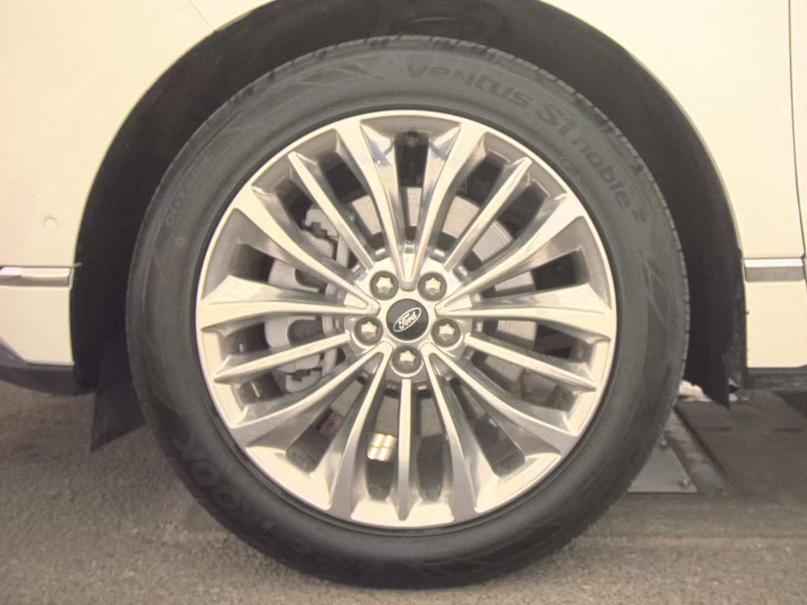 FORD EDGE - 10