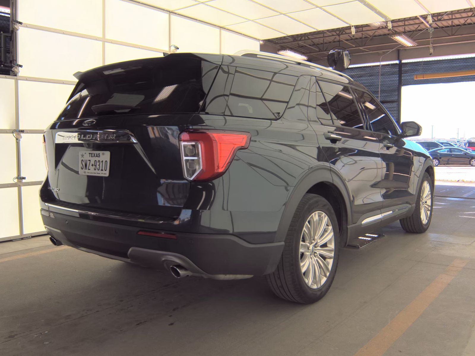 FORD EXPLORER - 6