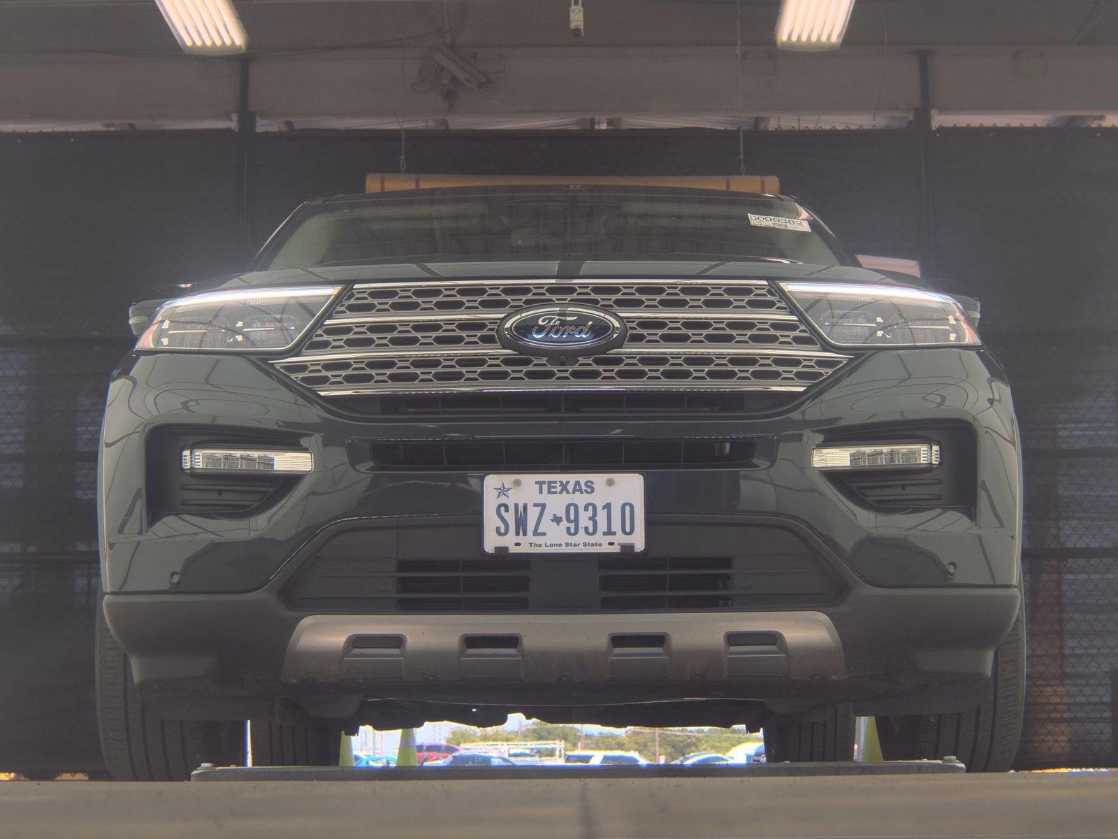 FORD EXPLORER - 4