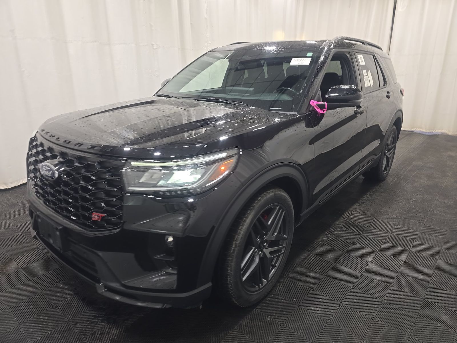 FORD EXPLORER - 1