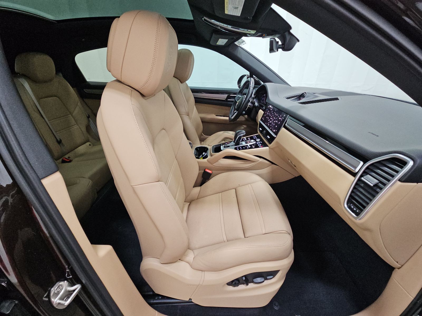 PORSCHE CAYENNE - 9
