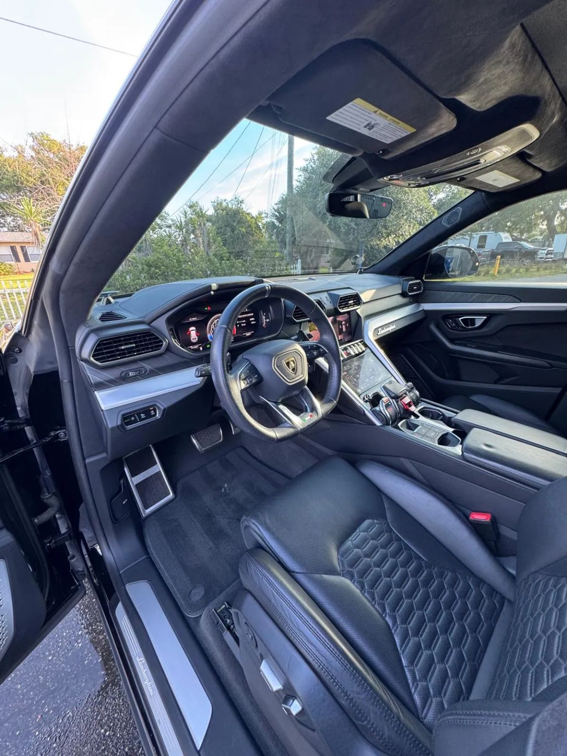 2019 Lamborghini Urus Base AWD