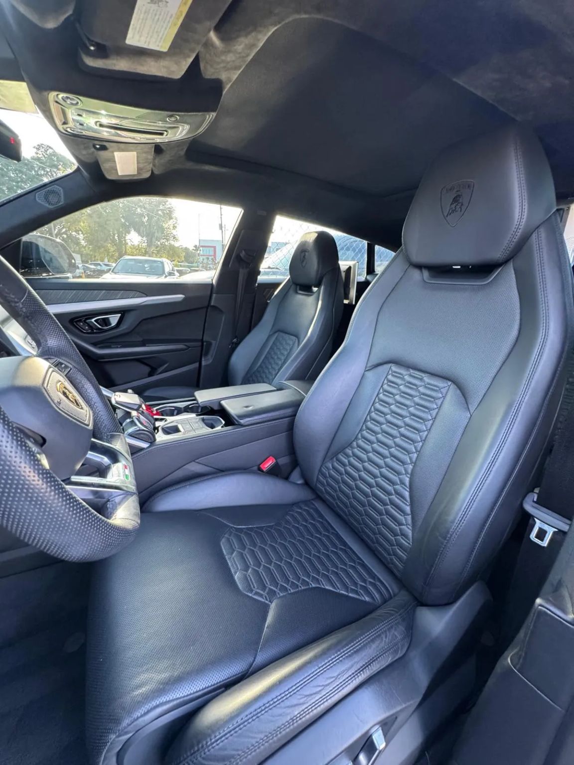 2019 Lamborghini Urus Base AWD