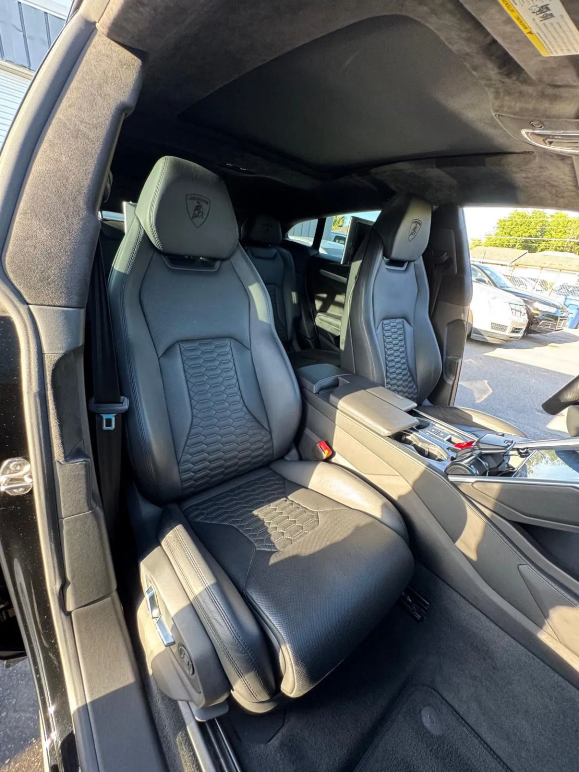 2019 Lamborghini Urus Base AWD