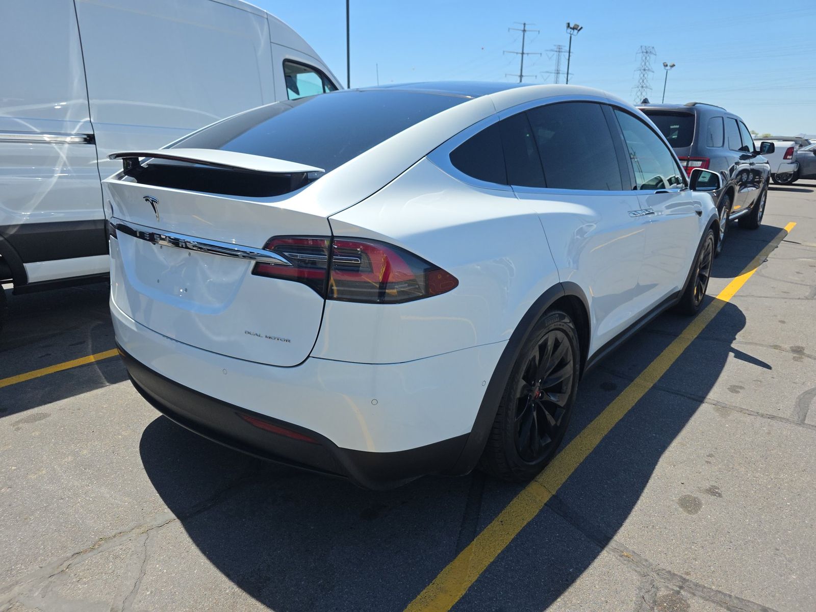TESLA MODEL X - 5