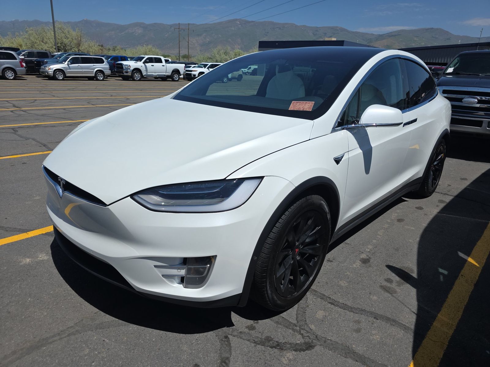 TESLA MODEL X - 1