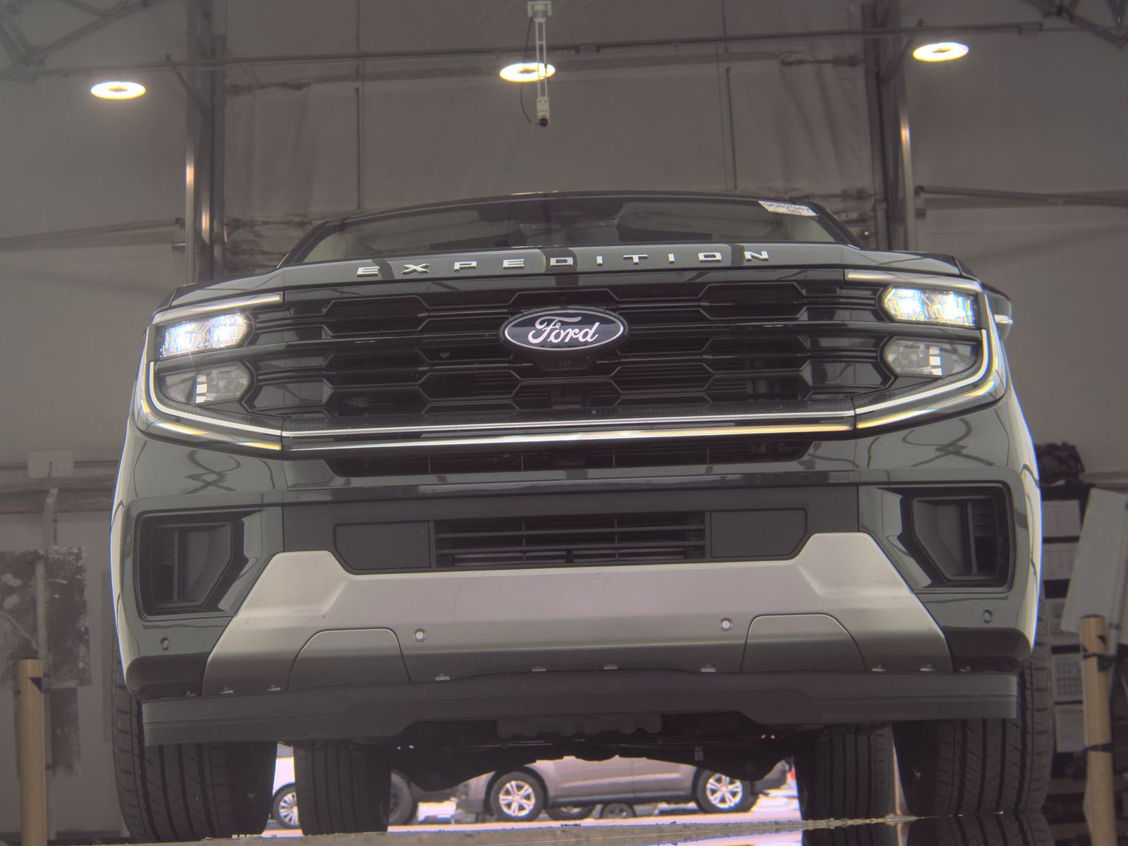 FORD EXPEDITION - 4