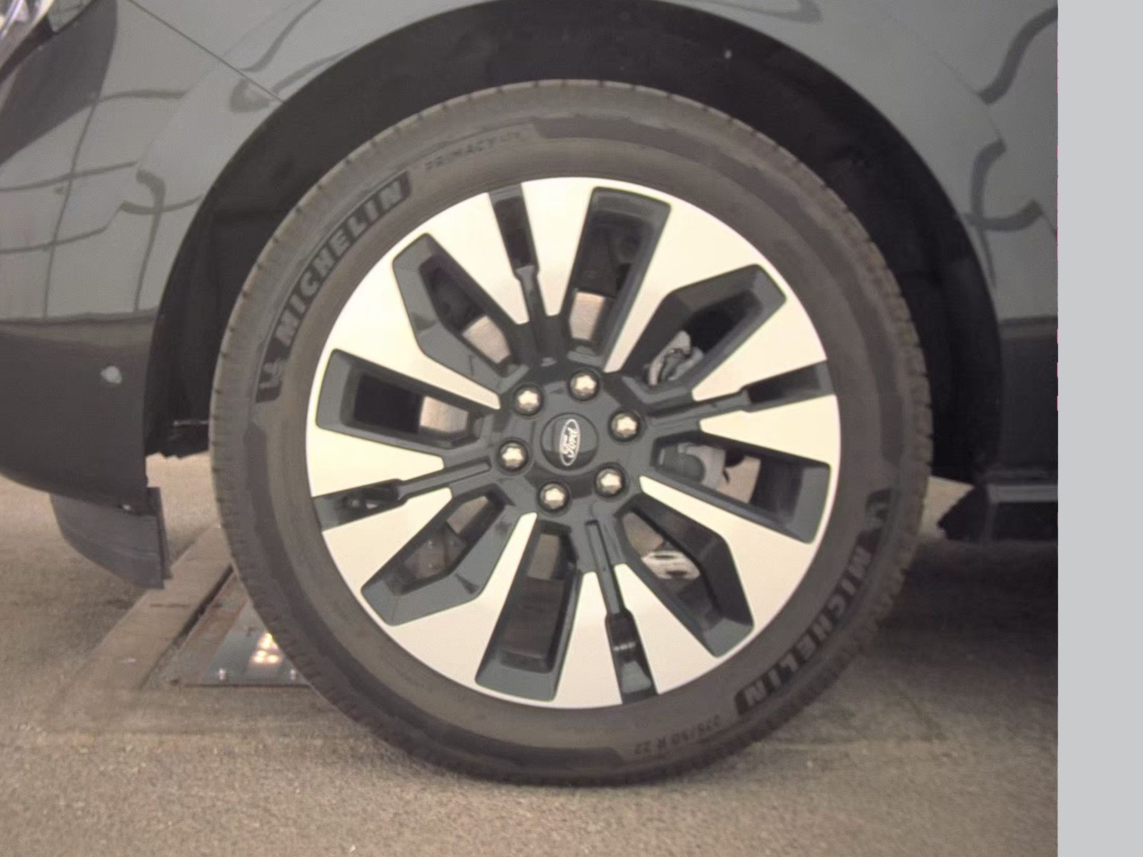FORD EXPEDITION - 10