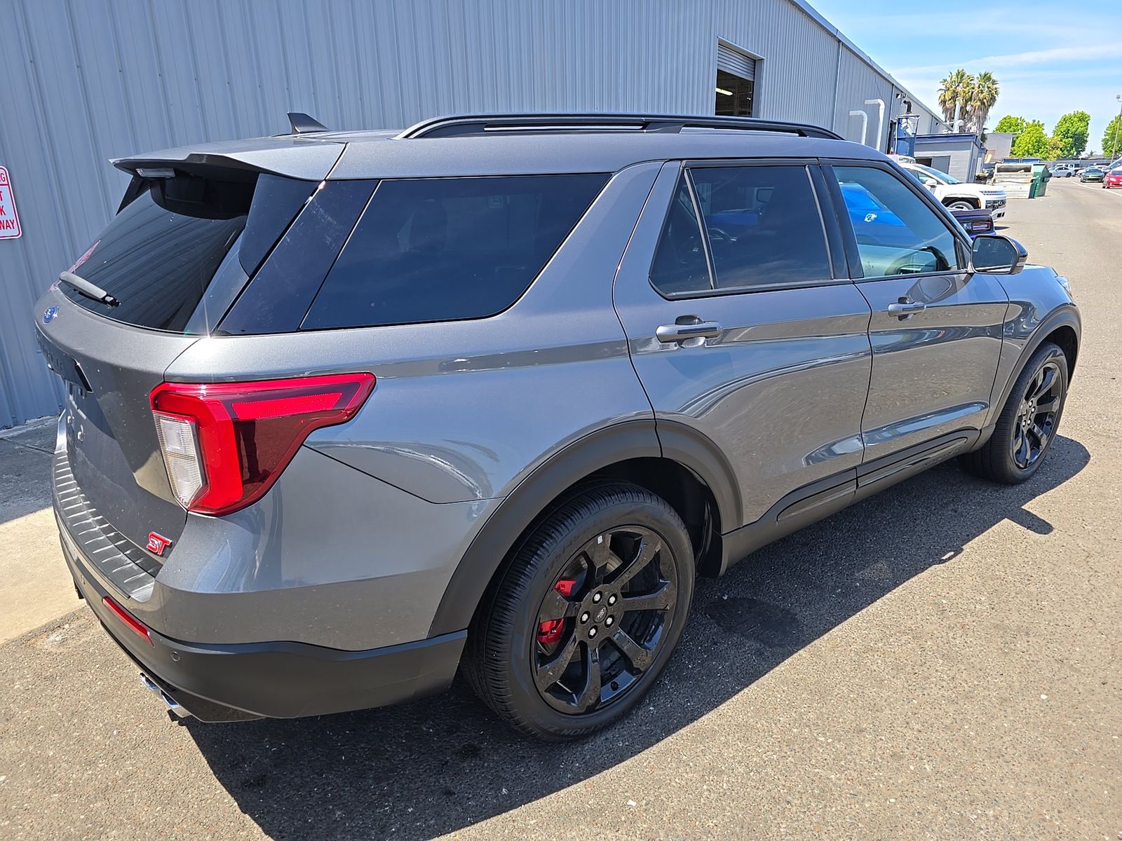 FORD EXPLORER - 5