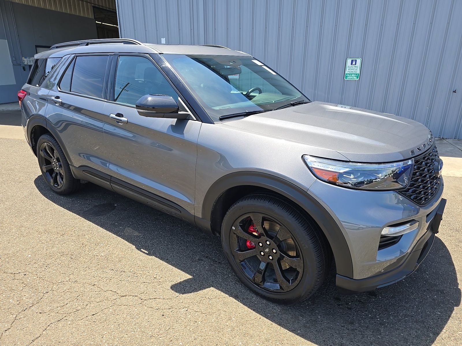FORD EXPLORER - 4
